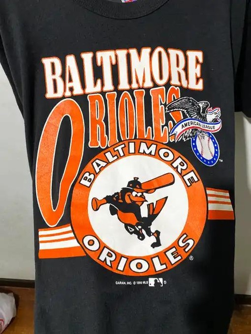 Collectible Baseball Apparel: Vintage 90s Baltimore Orioles Shirts with Retro Design - Image 2