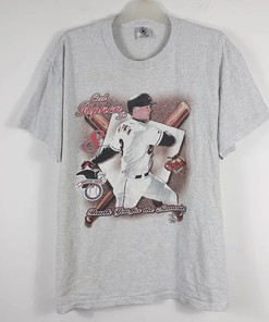Collectible Tee: Vtg Cal Ripken Jr Baltimore Orioles T-Shirt Baseball in Retro Design