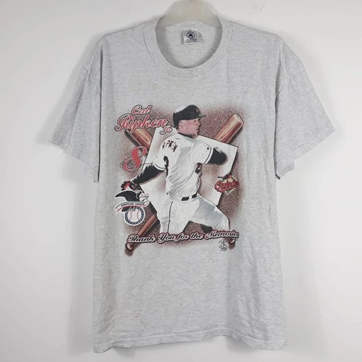 Collectible Tee: Vtg Cal Ripken Jr Baltimore Orioles T-Shirt Baseball in Retro Design