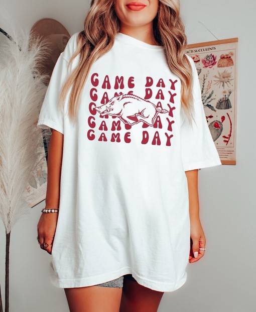 Comfort Colors Arkansas Razorbacks Graphic Tshirt - Retro Sorority Tshirt, NCAA Shirts Women