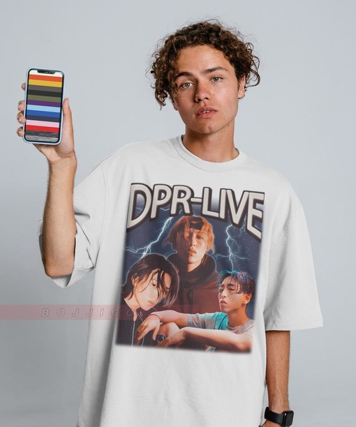 DPR Live Merch Gift with Hong Da-Bin in the Vintage Shirt