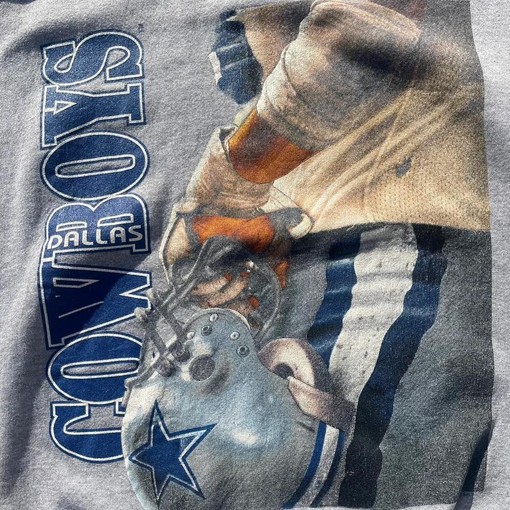 Dallas Cowboys NFL Vintage Style Sweatshirt T-shirt - Ideal Gift for Football Fans - Image 2