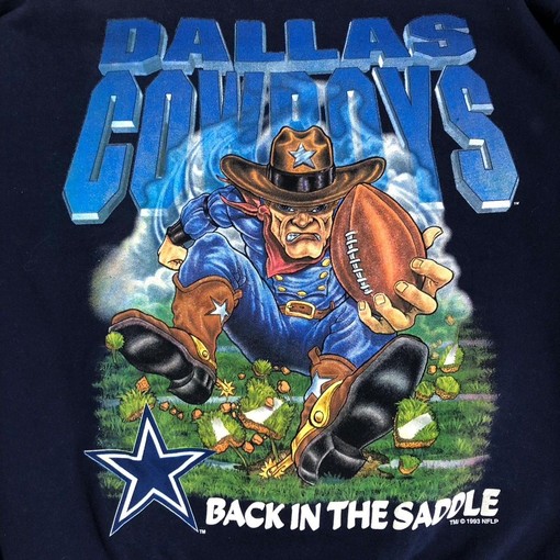 Dallas Cowboys NFL Vintage Style Sweatshirt T-shirt - Ideal Gift for NFL Fans - Image 2