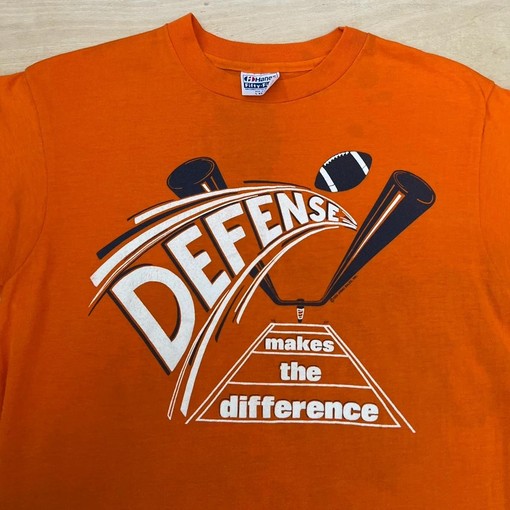 Defense Makes The Difference Football Vintage Style Sweatshirt T-Shirt Ideal Gift for NFL Fans, NCAA T-shirts - Image 2