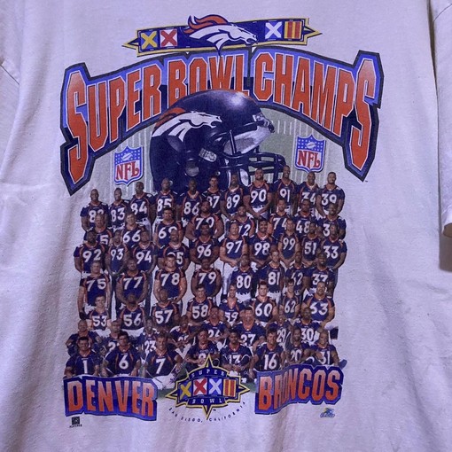Denver Broncos 90s Vintage Sweatshirt T-shirt - Ideal Gift for Mens Sport Shirts & NFL Fans - Image 2