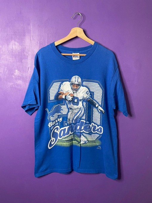Detroit Lions Barry Sanders Vintage Style Pro Player Sweatshirt T-shirt, NCAA Football Teams Gifts for Fans