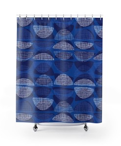 Durable Polyester Shower Curtain for Vintage Bathroom Decor