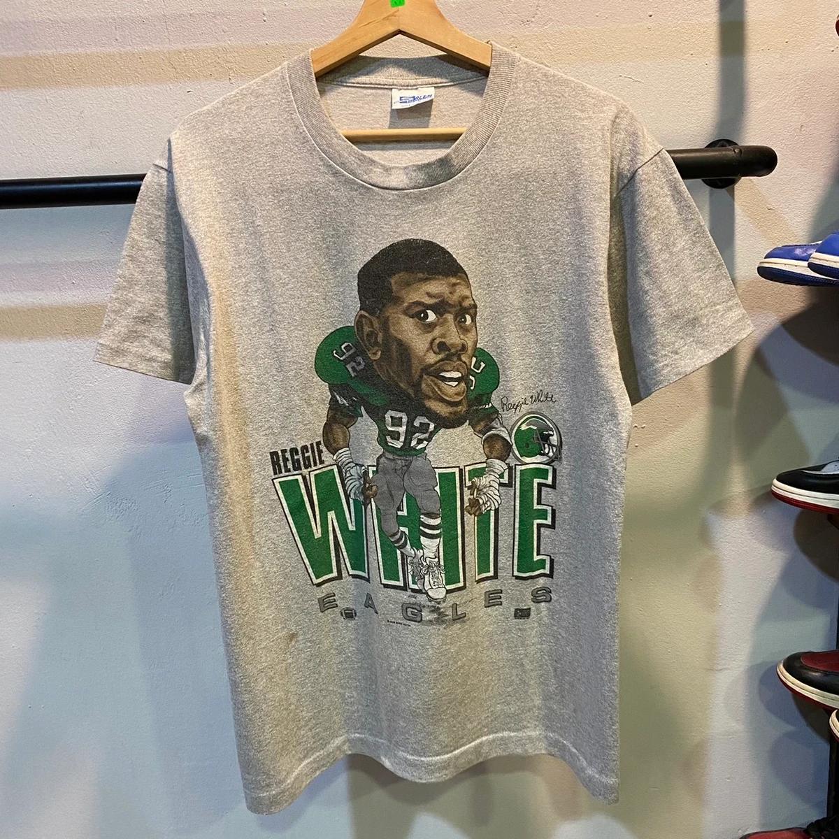 Eagles Reggi Sweatshirt T-shirt - Rare and Ideal Gift for NFL Fans with vintage ncaa shirts