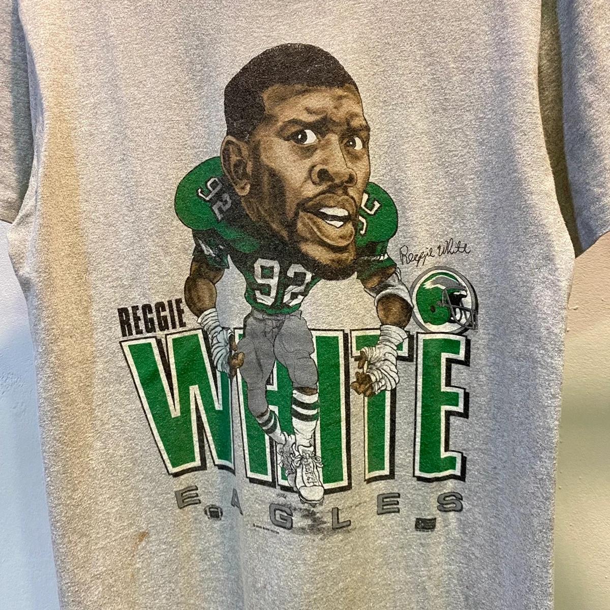 Eagles Reggi Sweatshirt T-shirt - Rare and Ideal Gift for NFL Fans with vintage ncaa shirts - Image 2