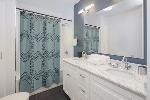 Elegant Contemporary Shower Curtain with Unique Design for Bathroom - Image 2