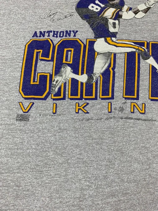 Eric Carter Minnesota Vikings Vintage Style 80s Caricature Sweatshirt T-shirt - Ideal Gift for Fans - College Shirts - Image 3
