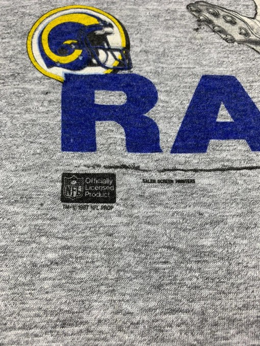 Eric Dickerson St. Louis Rams Caricature 80s Vintage Style Sweatshirt T-shirt - Ideal Gift for NFL Fans - Image 4