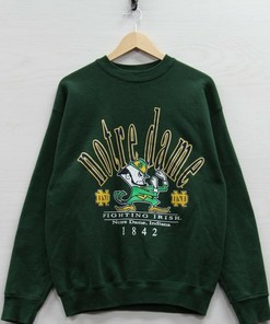 Exclusive Vintage 90s University of Notre Dame Fighting Irish Sweatshirt Crewneck, Hoodie Gifts for Fans