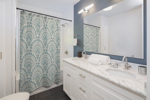 Farmhouse Style Bath Curtain - Rustic and Cottagecore Bathroom Decor - Image 2