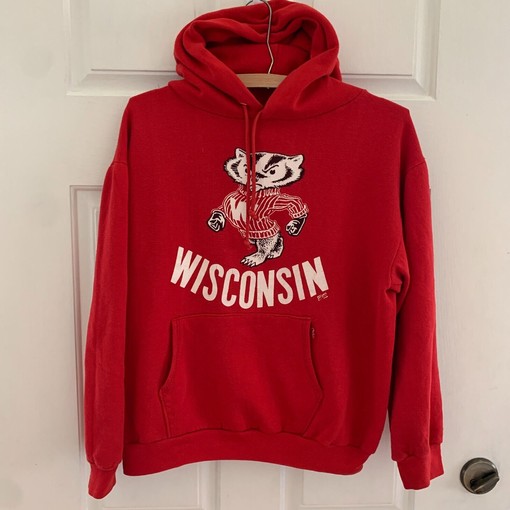 Football Team: Vintage 70s 80s Wisconsin Badgers Red Sportswear Sweatshirt, Hoodie, Crewneck