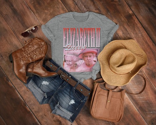 Forever QUEEN ELIZABETH II Fan Tee - A Must-Have for Movie Fans Gifts - Image 3