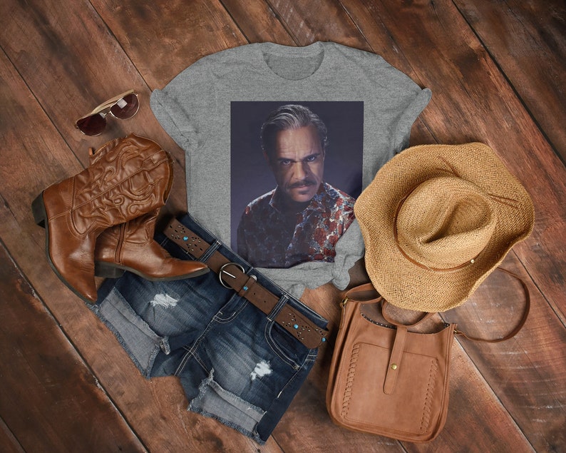 Free Mom Hugs Unisex Shirt, GAYMER Pride Months Tee, Human Rights Rainbow Symbol T-Shirt - Image 3