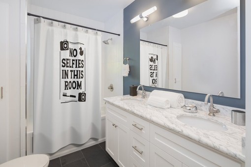 Funny No Selfies Bathroom Shower Curtain - Humor and Farmhouse Vibe for Bathroom Decor - Image 2
