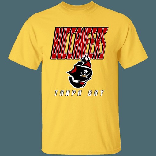 Get the Perfect Gift for the Fan in Your Life with this Tampa Bay Buccaneers Retro NFL Sweatshirt Hoodie - Image 2