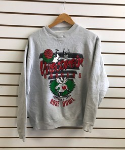 Great NCAA Gift for Fans: Vintage University of Wisconsin Badgers Rose Bowl Sweatshirt