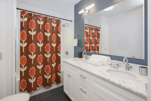 Groovy Flower Power Shower Curtains, 60s 70s Hippie Bathroom Decor, Retro Bath Accessory - Image 3