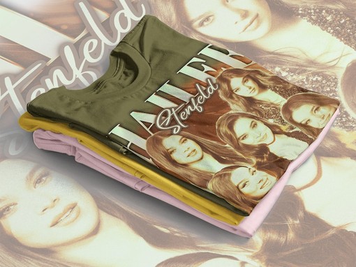 Hailee Steinfeld 90s Tee, Retro Hailee Steinfeld Shirt, Hailee Steinfeld Singer Tshirt, Breaking Bad Fan Tees - Image 4