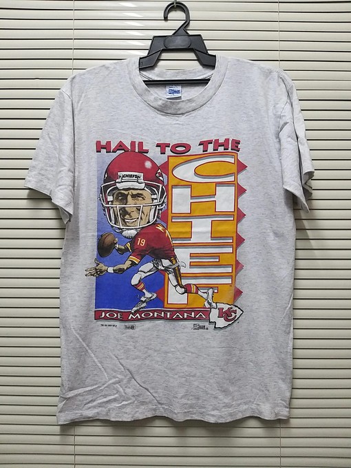 Joe Montana Chiefs NFL 1993 Sweatshirt T-shirt - Perfect for NFL Fans and Ideal Gift with state university shirt