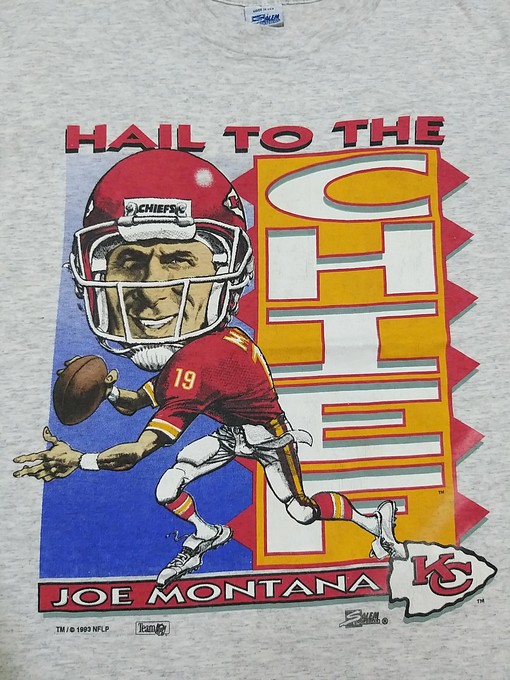 Joe Montana Chiefs NFL 1993 Sweatshirt T-shirt - Perfect for NFL Fans and Ideal Gift with state university shirt - Image 2