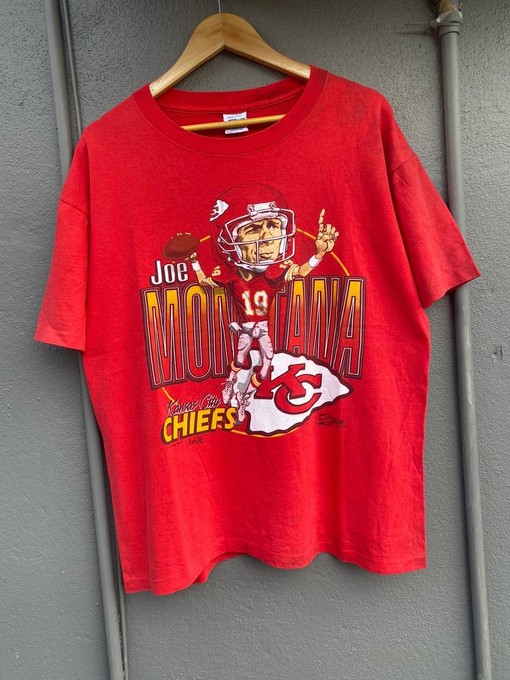 Joe Montana Chiefs NFL 1993 Sweatshirt T-shirt - Vintage Style and Ideal Gift for NFL Fans with state university shirt