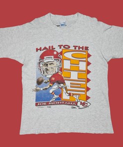 Joe Montana Hail To The Chief N.F.L. Graphic 90s Vintage Style Sweatshirt T-shirt - Ideal Gift for Football Fans