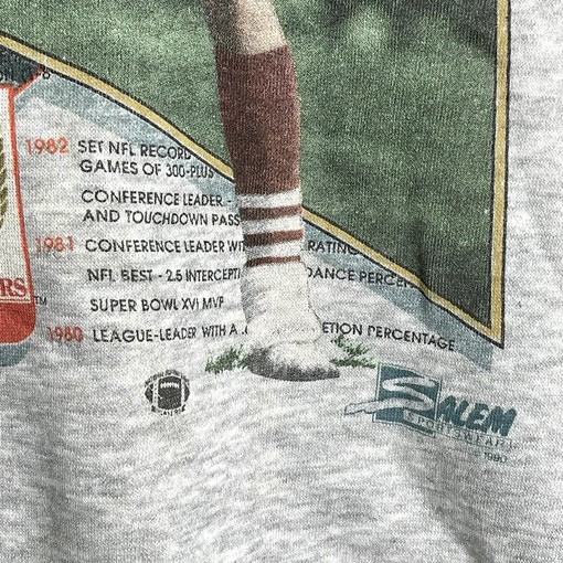 Joe Montana Story Games Vintage Style 90s NFL Sweatshirt T-shirt - Ideal Gift for Fans - Vintage NCAA Shirts - Image 3