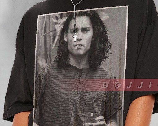 Johnny Depp Fans Gift with Photo Homage T-shirt for RottenBorn Trial - Image 2