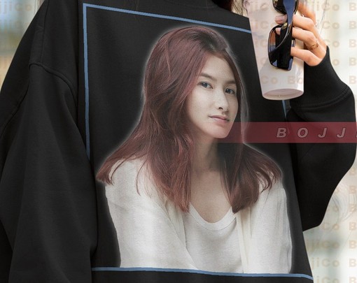 KANG HYE JUNG Vintage Tee, Retro Homage Shirt, Fan Tees, Movie Shirts for Women - Image 4