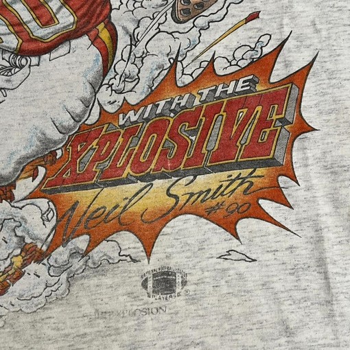 Kansas City Chiefs Neil Smith Caricature Xplosion NCAA Sweatshirt T-shirt - Ideal Gift for NFL Fans - Image 4