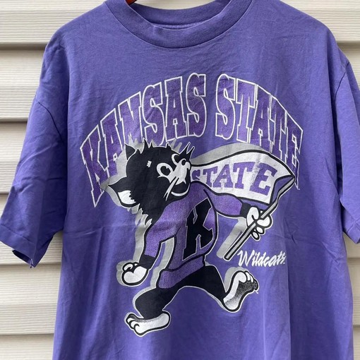 Kansas State Wildcats 90S Graphic T-Shirt Sweatshirt for Sports Fans - Image 2