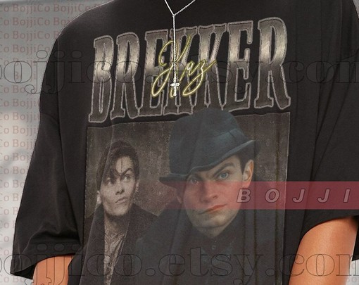Kasz Brekker Merch Gift - Vintage Tee for Freddy Carter Fans - Image 2