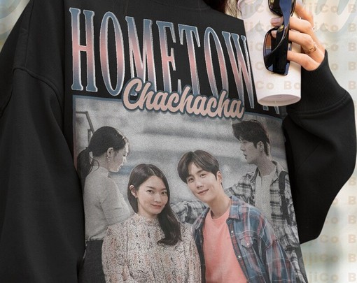 Kim Seon-ho Hometown Chachacha Sweatshirt, Hometown Sweater, Hong Du-sik Shin Min-a Yoon Hye-Jin Kim Ji-hyun Shirt - Image 4