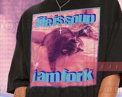 Life Is Soup I Am Fork Raccoon Meme: Minimalist Movie Shirt for Men and Women - Image 2