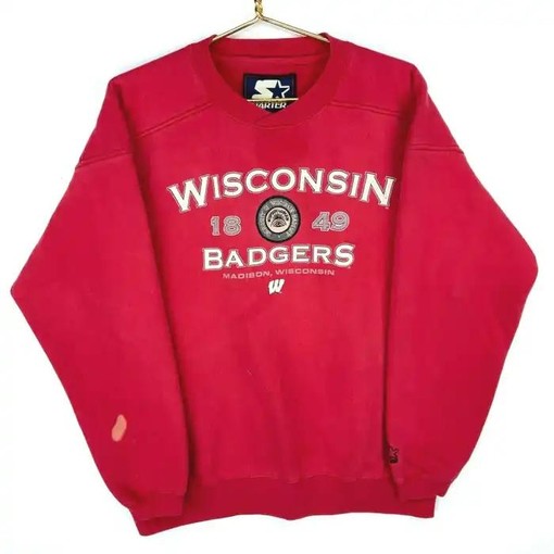Men's Sport Shirts: Wisconsin Badgers Starter Vintage Crewneck Sweatshirt - Great NCAA Gift for Fans