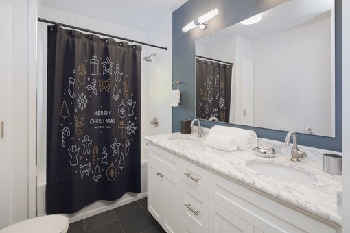 Merry Christmas and Happy New Year Luxury Shower Curtain for Holiday Bathroom Decor - Image 2