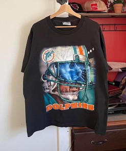 Miami Dolphins NFL Vintage Style Sweatshirt T-shirt - Ideal Gift for Football Fans