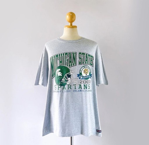 Michigan State Spartans T-Shirt - Vintage Michigan State Apparel