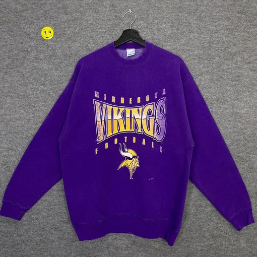 Minnesota Vikings 90s Vintage NFL Sweatshirt, Tee, Hoodie Gifts for NFL Fans