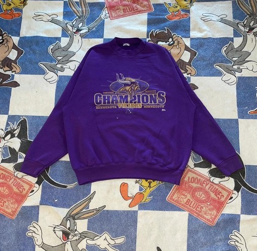 Minnesota Vikings 98' Division Champs Vintage Style Sweatshirt T-shirt, NCAA Football Teams Gifts for Fans