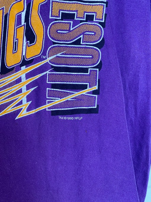 Minnesota Vikings Vintage Style Sweatshirt T-shirt, NFL Football Teams Gifts For Fans - Image 3