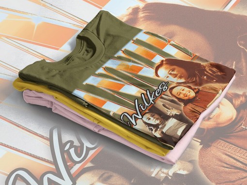 Misery Annie Wilkes Character Shirt - Vintage Annie Wilkes Shirt - Annie Wilkes Homage Tshirt - Minimalist Movie Shirt - Image 4