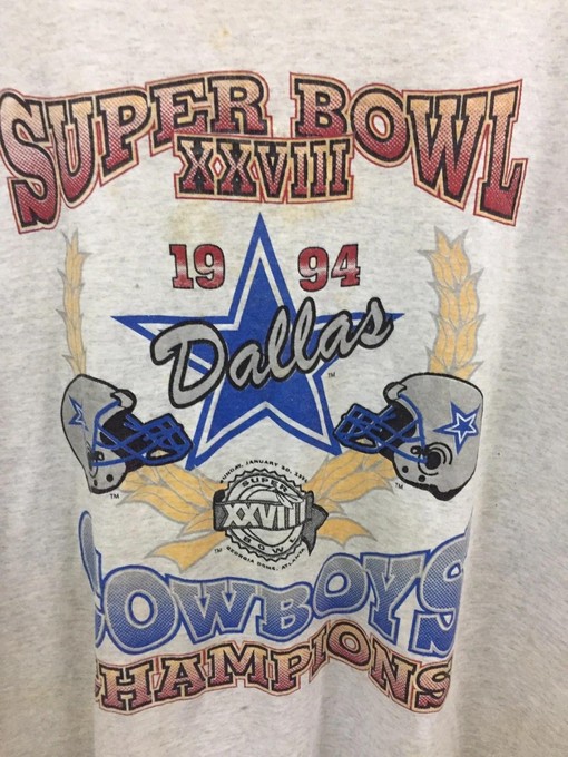 NCAA 1994 Super Bowl Final Dallas Cowboys & Buffalo Bills Vintage Style Sweatshirt T-shirt - Ideal Gift for NFL Fans - Image 2