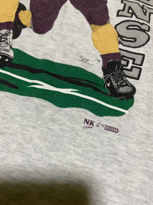 NCAA 1996 Manheim Central Batons Offense Vintage Style Sweatshirt T-shirt - Ideal Gift for NFL Fans - Image 3
