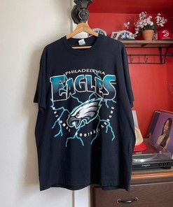 NCAA 1996 Philadelphia Eagles Vintage Style Sweatshirt T-shirt - Ideal Gift for NFL Fans