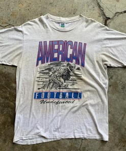 NCAA American Football Vintage Style 90s Sweatshirt T-shirt - Ideal Gift for NFL Fans